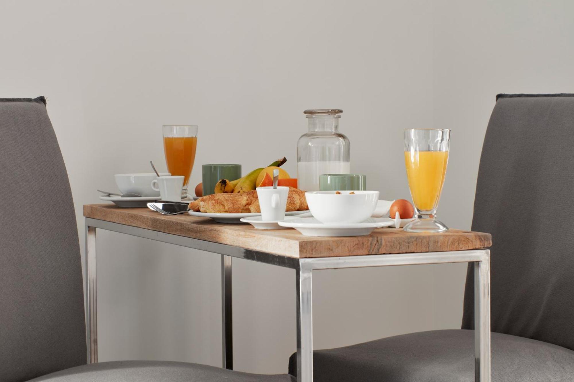 The Gardens Gallery Hotel غزيلوكاسترون الغرفة الصورة