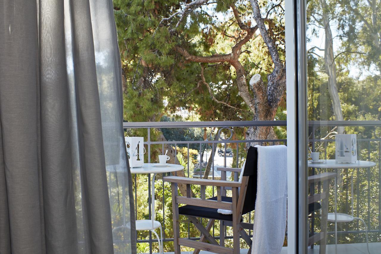 The Gardens Gallery Hotel غزيلوكاسترون المظهر الخارجي الصورة